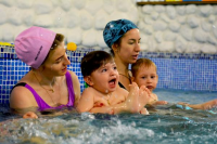Занятия плаванием для малышей от 0 до 3 лет Фото 1.